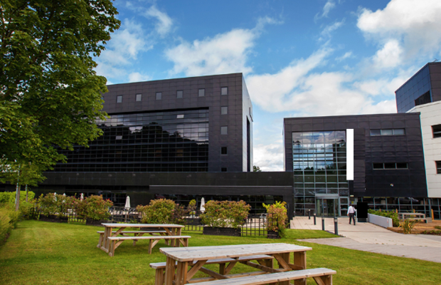 Lake View Drive Nottingham NG15