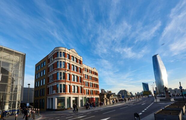 Queens Victoria Street London EC4V