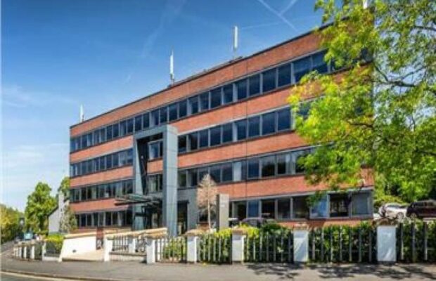 Marsland Road Sale M33