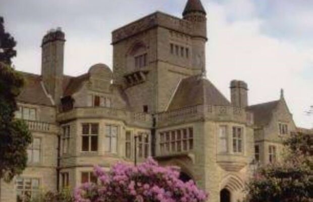 The Manor Warwick CV35